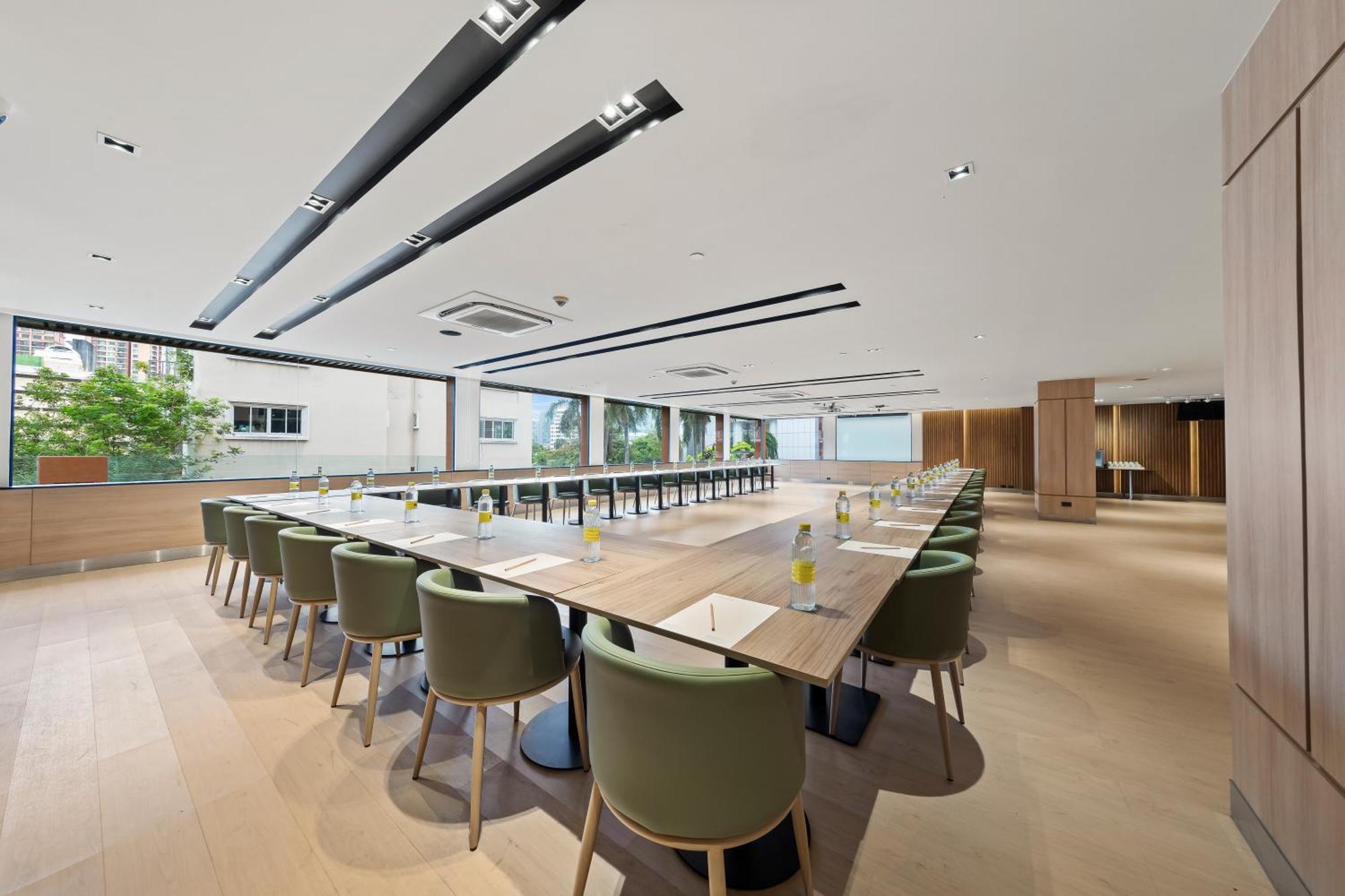 Golden Tulip Mandison Suites Bangkok Dış mekan fotoğraf