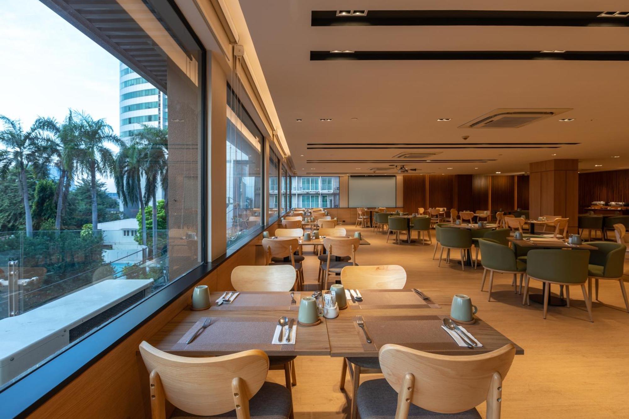 Golden Tulip Mandison Suites Bangkok Dış mekan fotoğraf