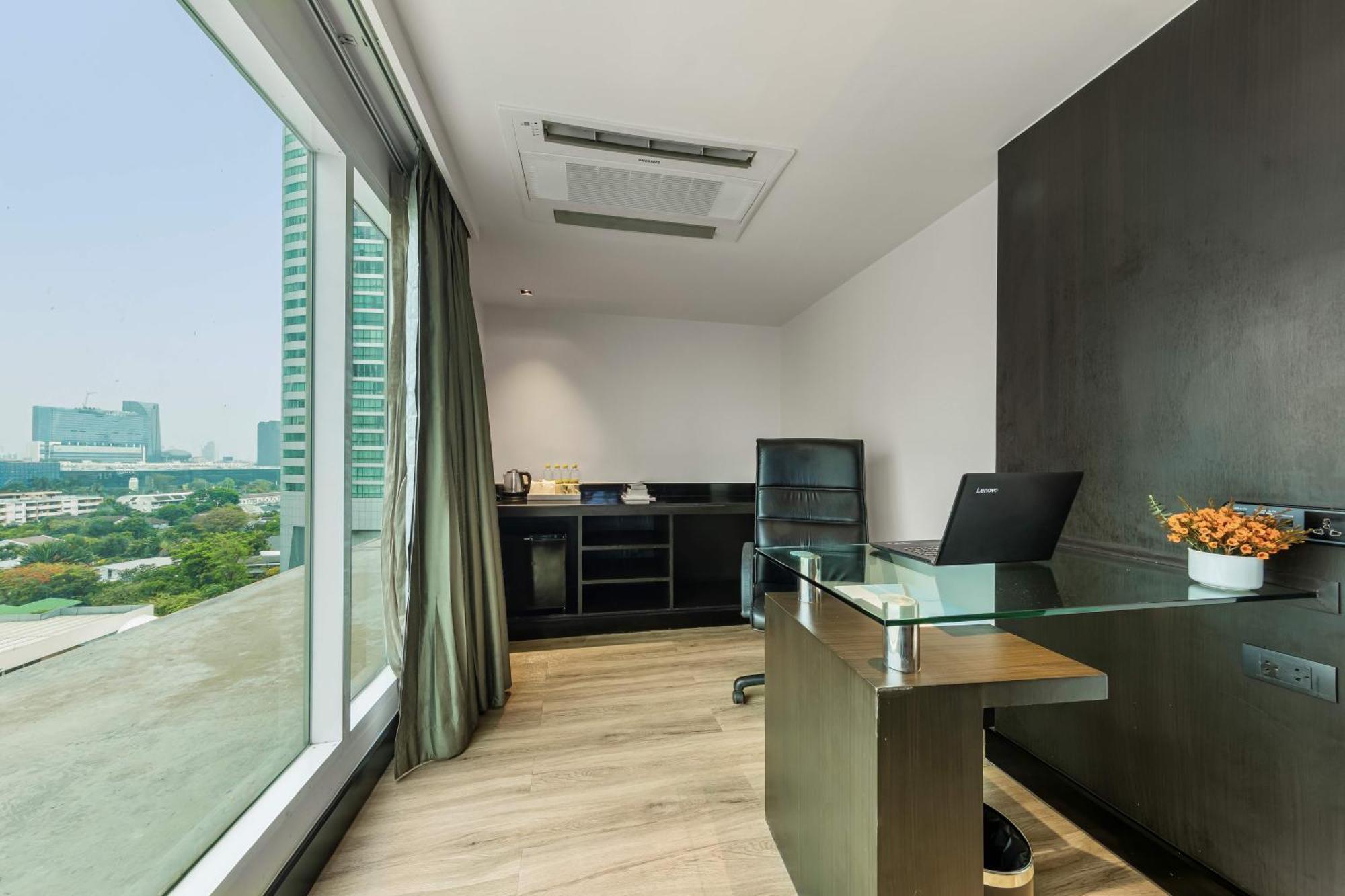 Golden Tulip Mandison Suites Bangkok Dış mekan fotoğraf
