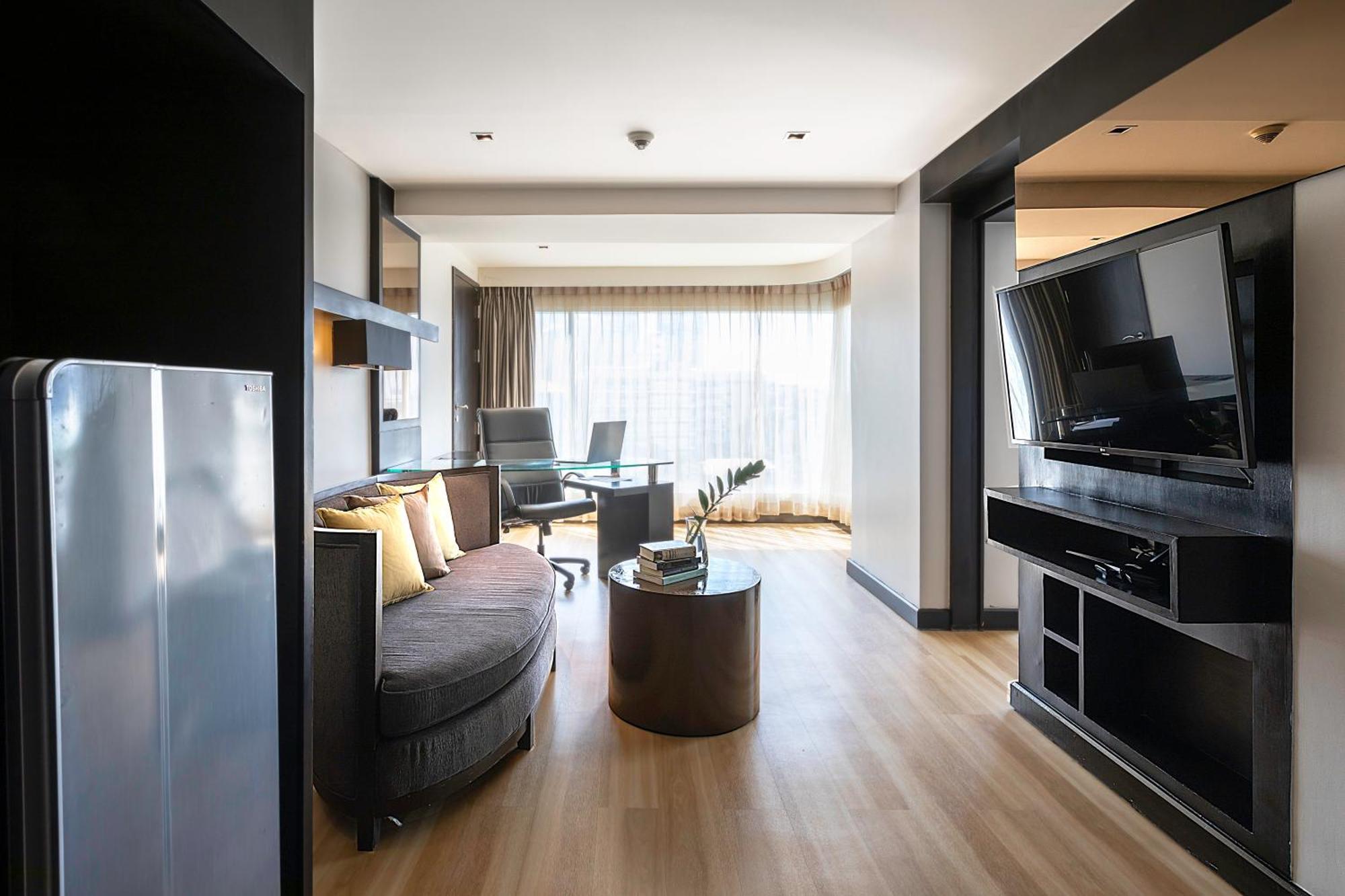 Golden Tulip Mandison Suites Bangkok Dış mekan fotoğraf
